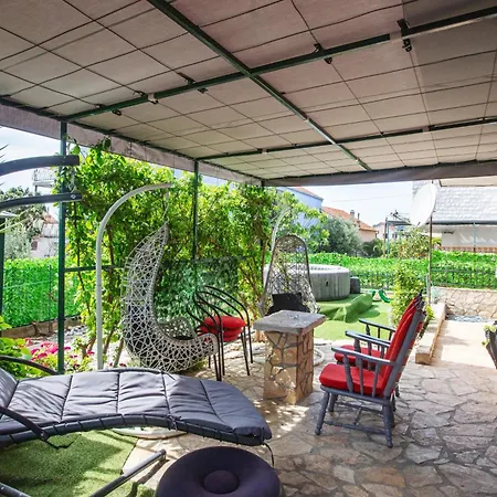 דירה With Hot Tub - 22886 שיבניק