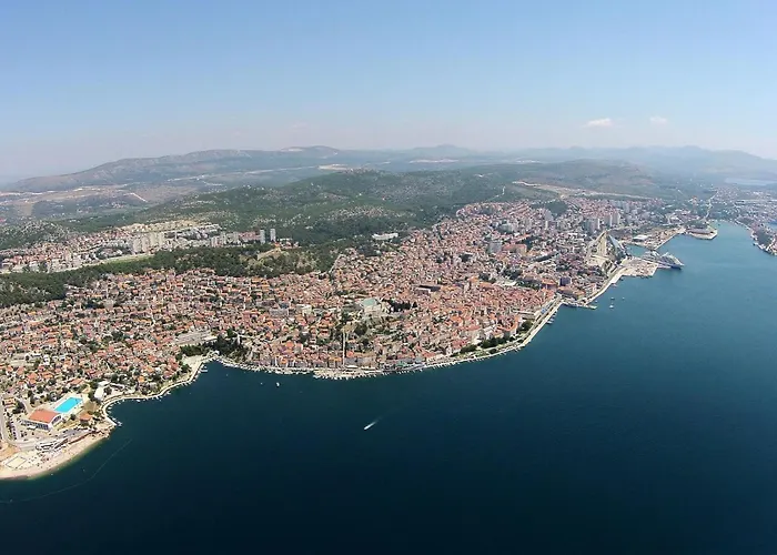 With Parking Space - 22886 Sibenik